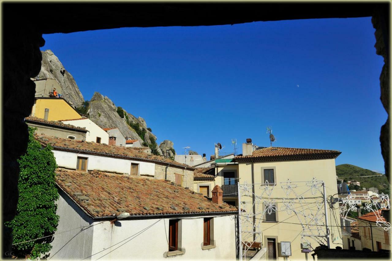 Il Palazzo Del Barone - Stanza Dei Maiorana Hotel Pietrapertosa Exterior photo